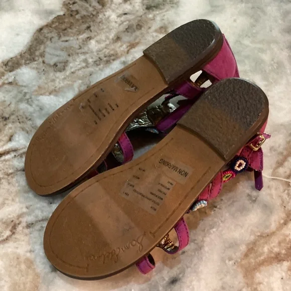 Girls beaded Sam Edelman.  Size 1 - Picture 3 of 8